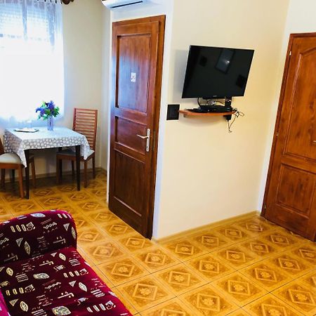 Szuts Panzio Bed & Breakfast Fertőrákos Dış mekan fotoğraf
